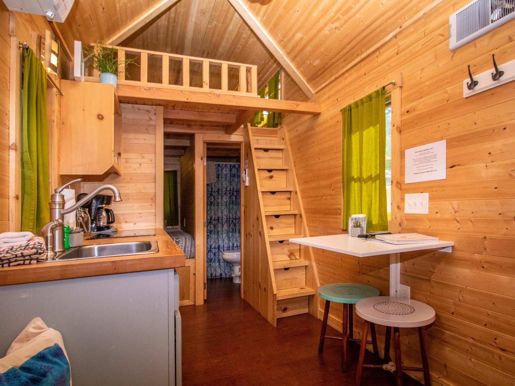 Mt Hood Tiny House Village Welches Exterior photo