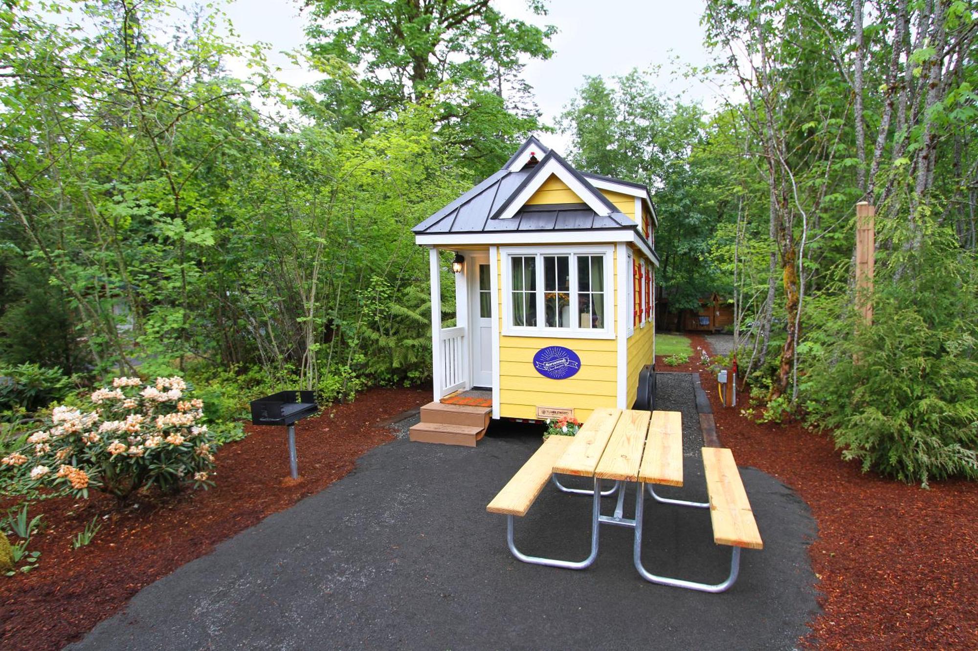 Mt Hood Tiny House Village Welches Exterior photo