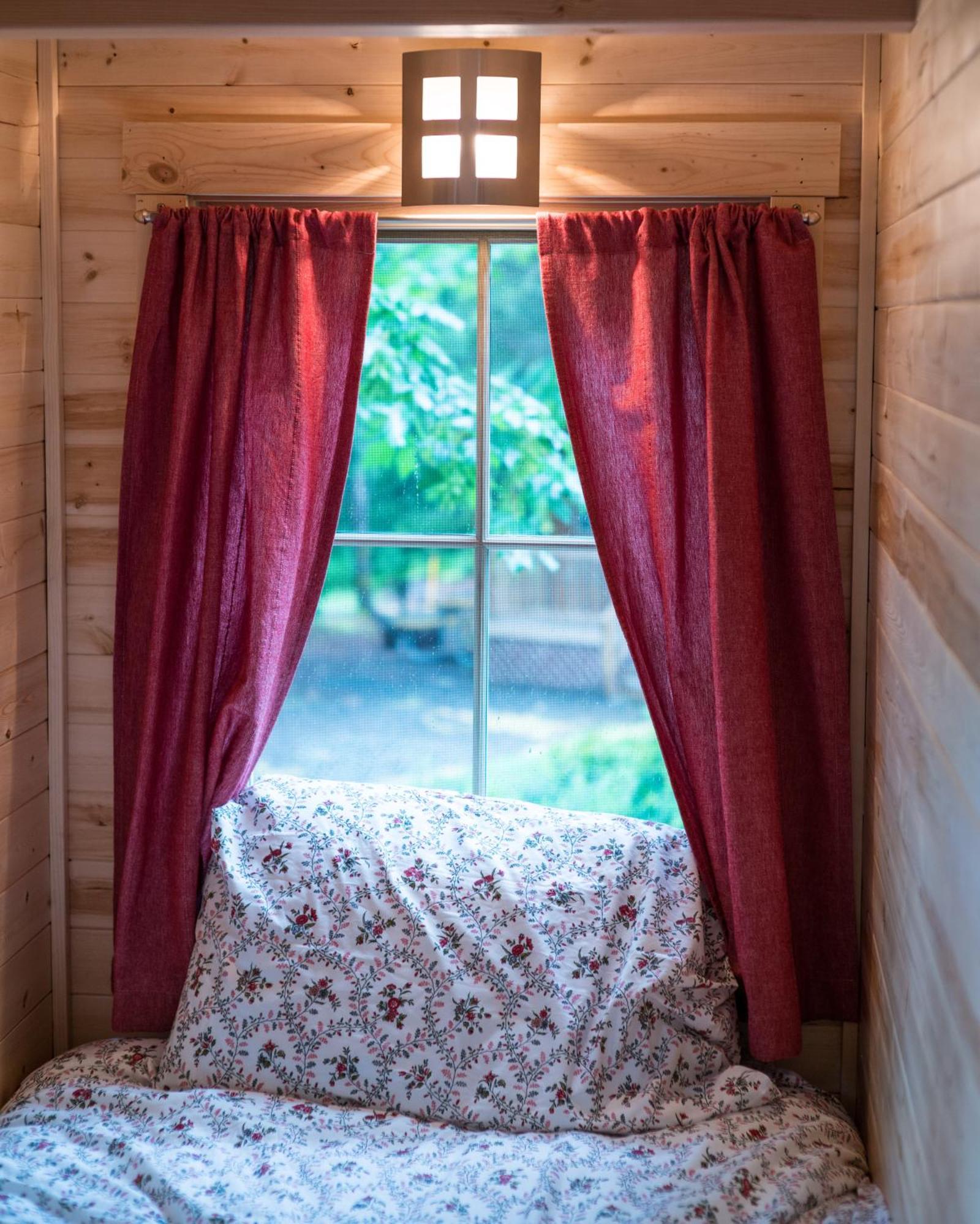 Mt Hood Tiny House Village Welches Exterior photo