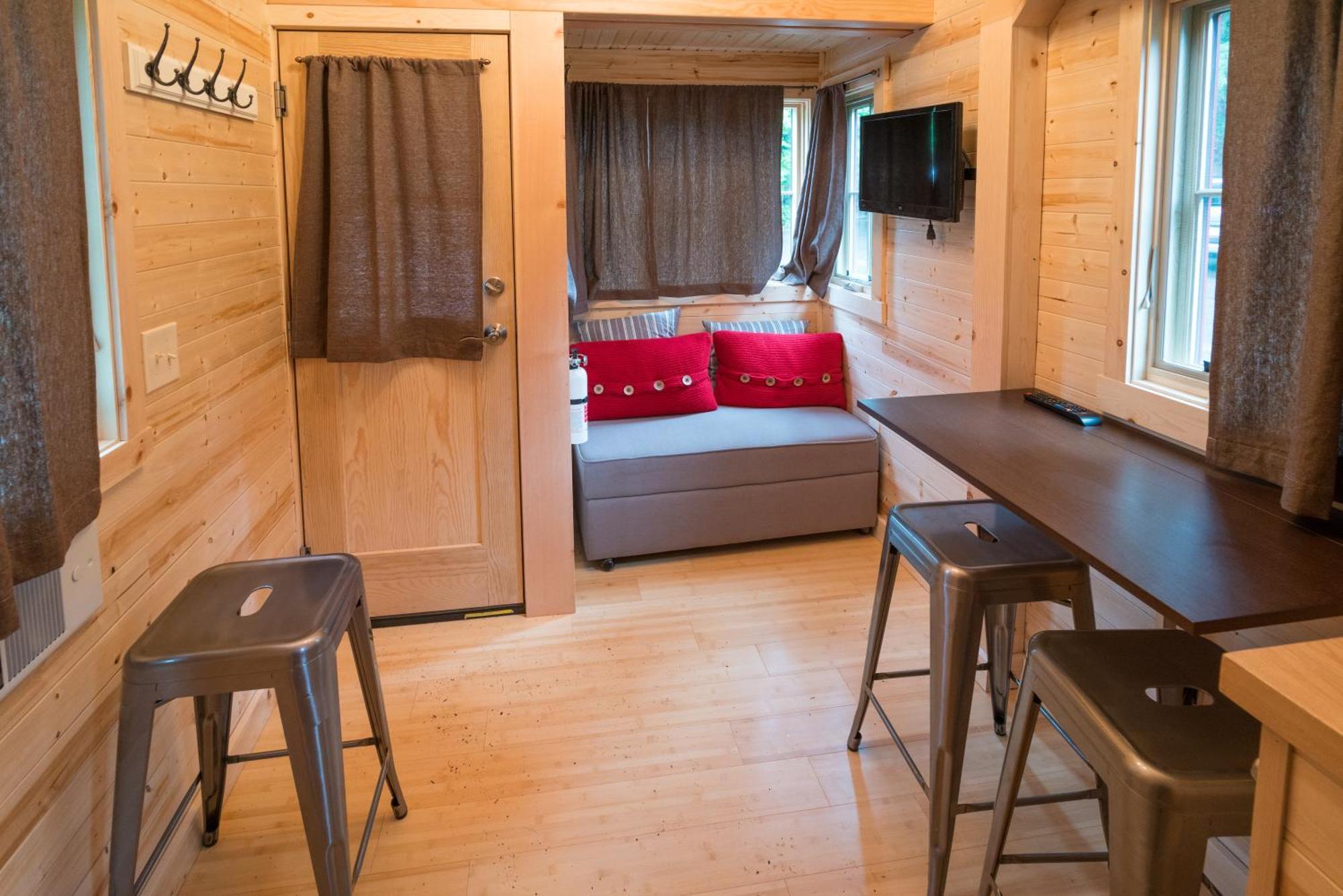 Mt Hood Tiny House Village Welches Exterior photo